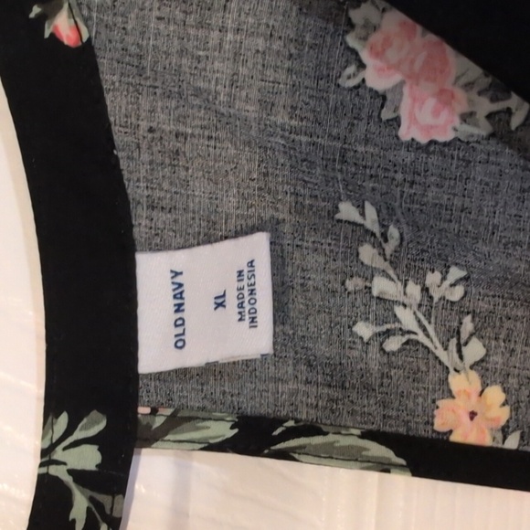 Old Navy Black Sleeveless Floral Dress Top With Back Keyhole NWT - Picture 3 of 6